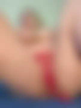 AnnaCurvy's Live Sex Cam Show