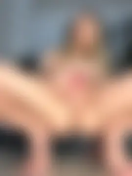 Adelina0001's Live Sex Cam Show