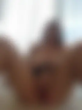 ellaxxstar's Live Sex Cam Show