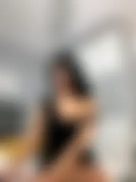 _adelle's Live Sex Cam Show