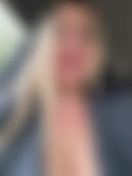 Mona_Plus' Webcam Show