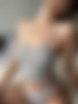 tina1your1's Webcam Show