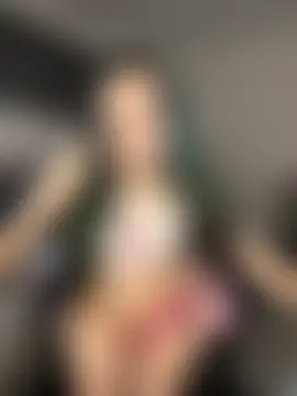 MiniSophiaa's Webcam Show