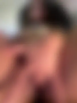 aly_golden_'s Webcam Show