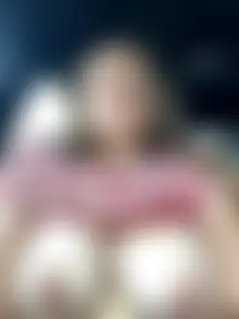 BustyBonnieUK's Live Sex Cam Show