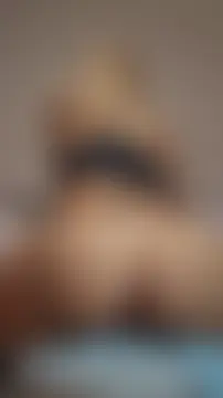 biondinaone's Live Sex Cam Show