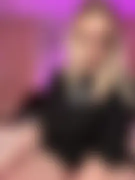 HugeBoobsAlice's Webcam Show