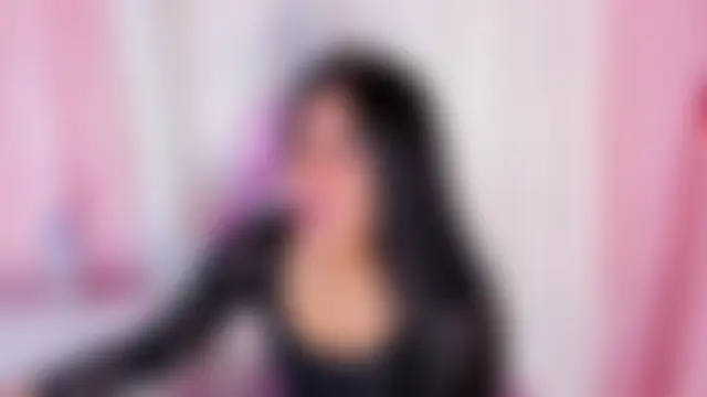 Sara_cloudy2's Webcam Show