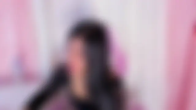 Sara_cloudy2's Webcam Show