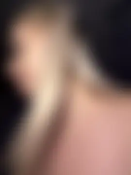 HugeBoobsAlice's Webcam Show