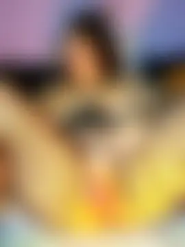 Flora66666's Live Sex Cam Show