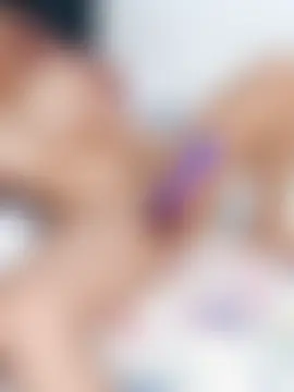 Aleioji10's Live Sex Cam Show