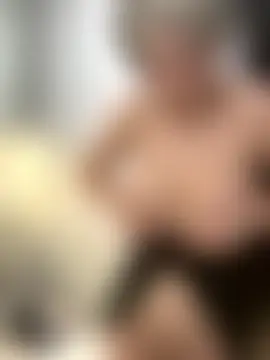 elliepixie's Live Sex Cam Show