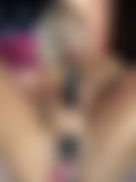 MystiqueXXX's Webcam Show