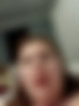 Analsquirtdoll69's Webcam Show