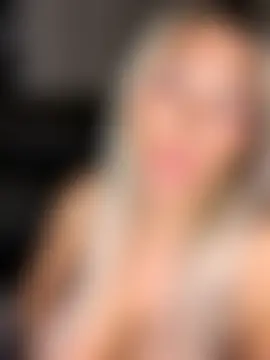 LittleMissEeve's Live Sex Cam Show