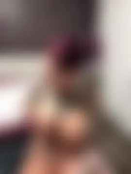 XValerie22's Live Sex Cam Show