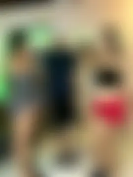 royalgirls_x's Webcam Show