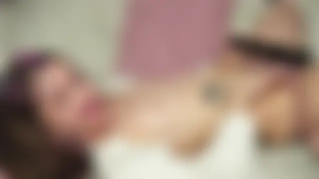 AmiLewis' Live Sex Cam Show