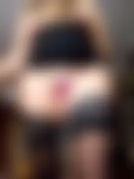 BLONDKICIA1's Live Sex Cam Show