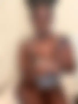 RawHoneyTrap's Webcam Show