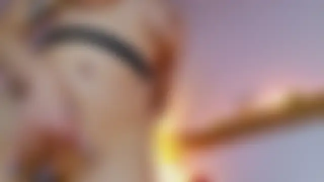 LoraShines' Live Sex Cam Show