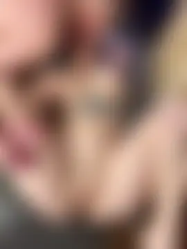 MrMrsRight's Webcam Show