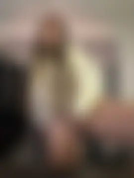 aly_golden_'s Webcam Show