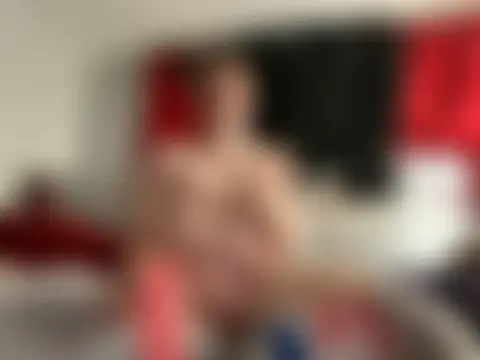 Snowbunnycake_131's Webcam Show