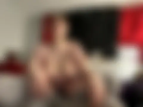 Snowbunnycake_131's Webcam Show