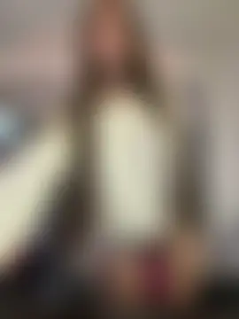 aly_golden_'s Webcam Show