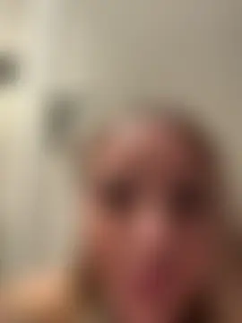 EmaSalis' Live Sex Cam Show