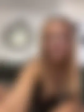 RedHeadRoxyUK's Live Sex Cam Show