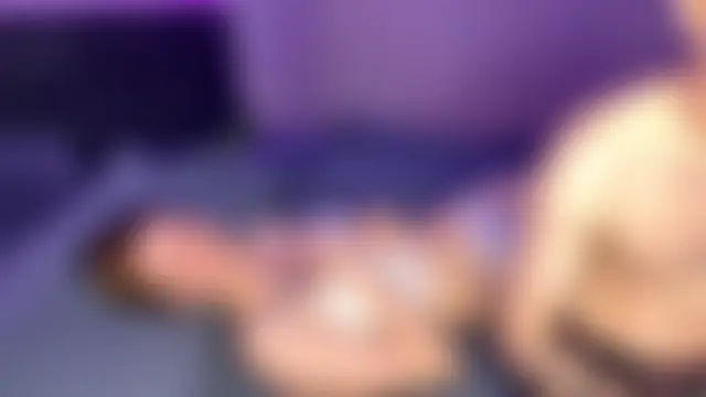 julielourens' Live Sex Cam Show