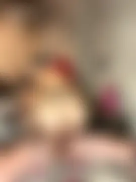 Dollyred's Live Sex Cam Show