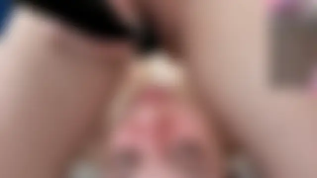 Brilliant-Kiss' Webcam Show