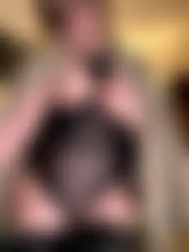 Eelleen's Live Sex Cam Show