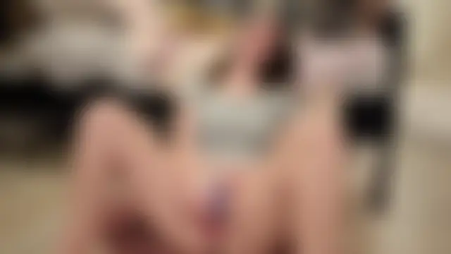 cumtomama's Live Sex Cam Show