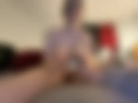 Snowbunnycake_131's Webcam Show