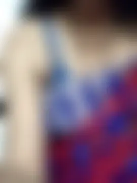 Triveni-Lovely: διαδικτυακό σόου στην κάμερα