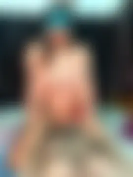 JIYA-A-HOT-CPL: διαδικτυακό σόου στην κάμερα