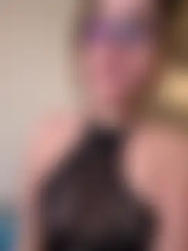 Eelleen's Live Sex Cam Show