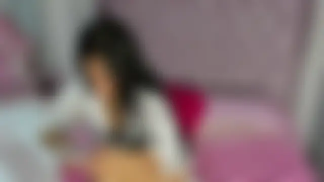 Sara_cloudy2's Webcam Show