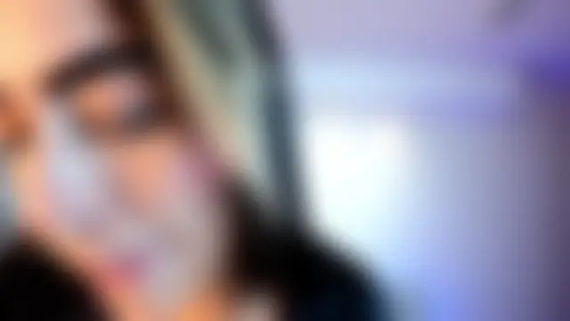 violet_scott: διαδικτυακό σόου στην κάμερα