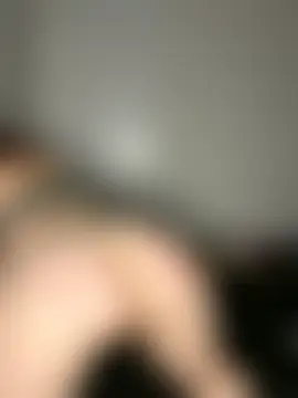 Curvy-little-red's Live Sex Cam Show