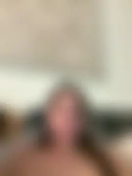 DoriDeluxe66's Live Sex Cam Show