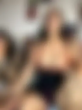 PamelaFtMia's Webcam Show