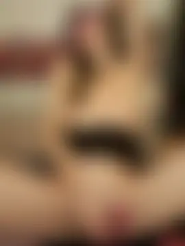 GretaNatural's Live Sex Cam Show