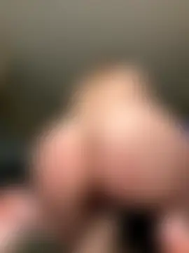 yourlilsecreet's Webcam Show