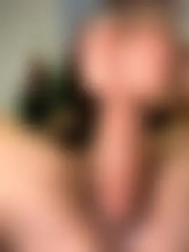 SQUIRTINGQUEEN11's Live Sex Cam Show